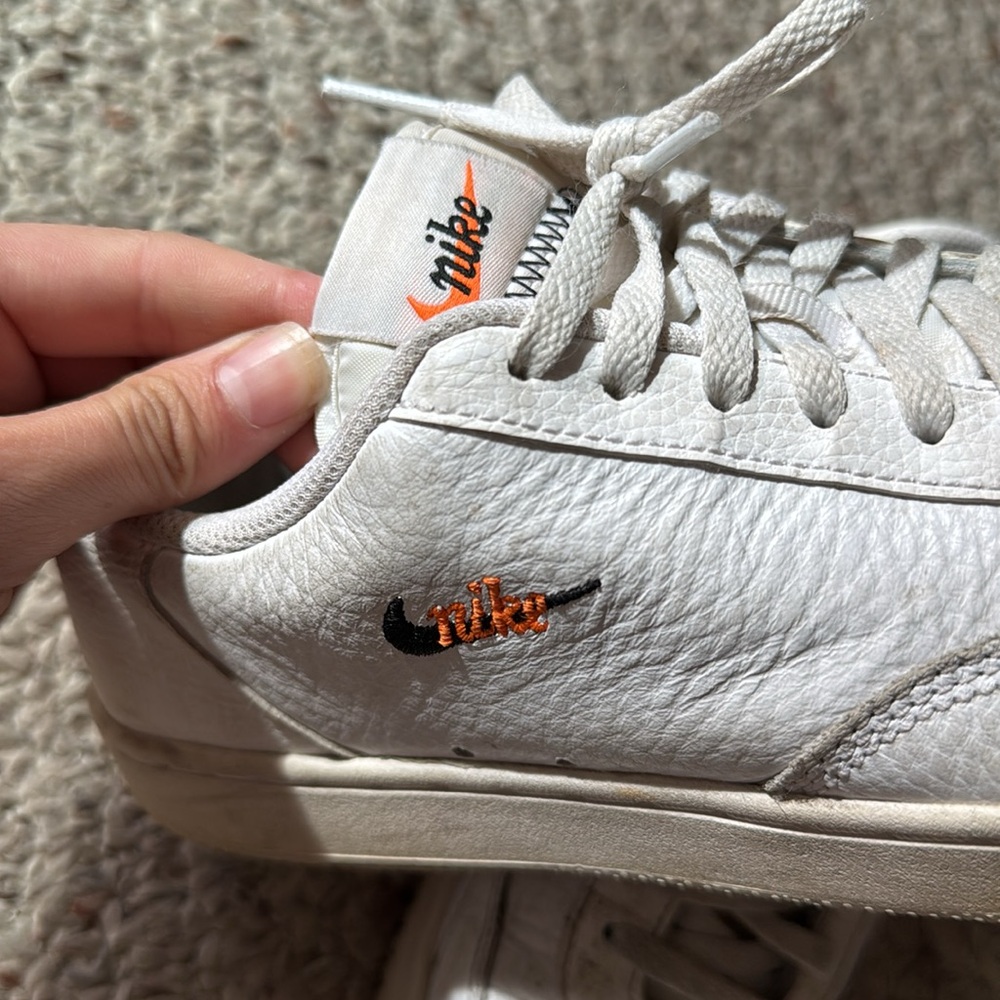 Nikes - Picture 2 of 4